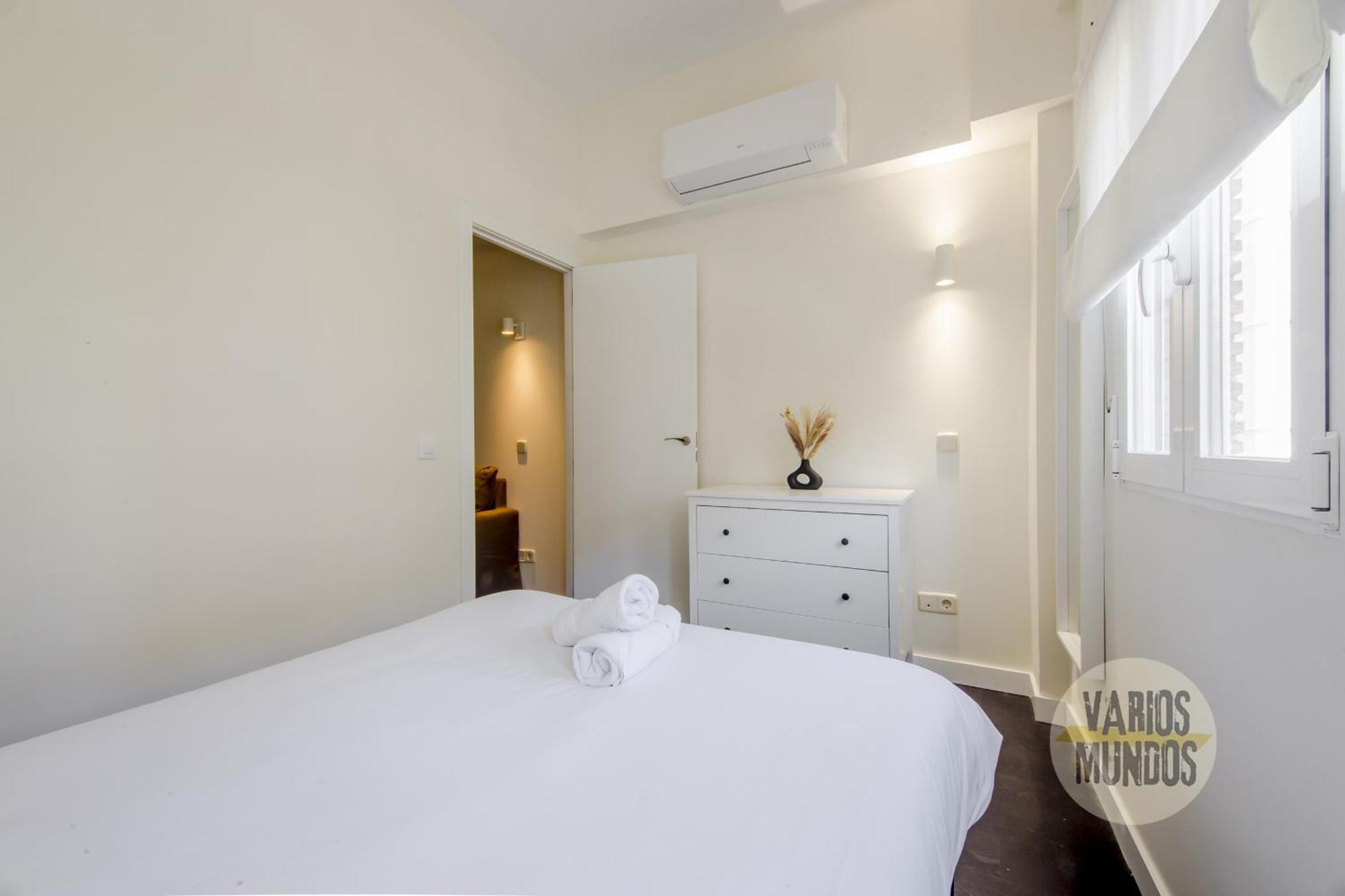 Confortable Apt Para 3 Pax A 1 Min De Gran Via Madrid Ngoại thất bức ảnh