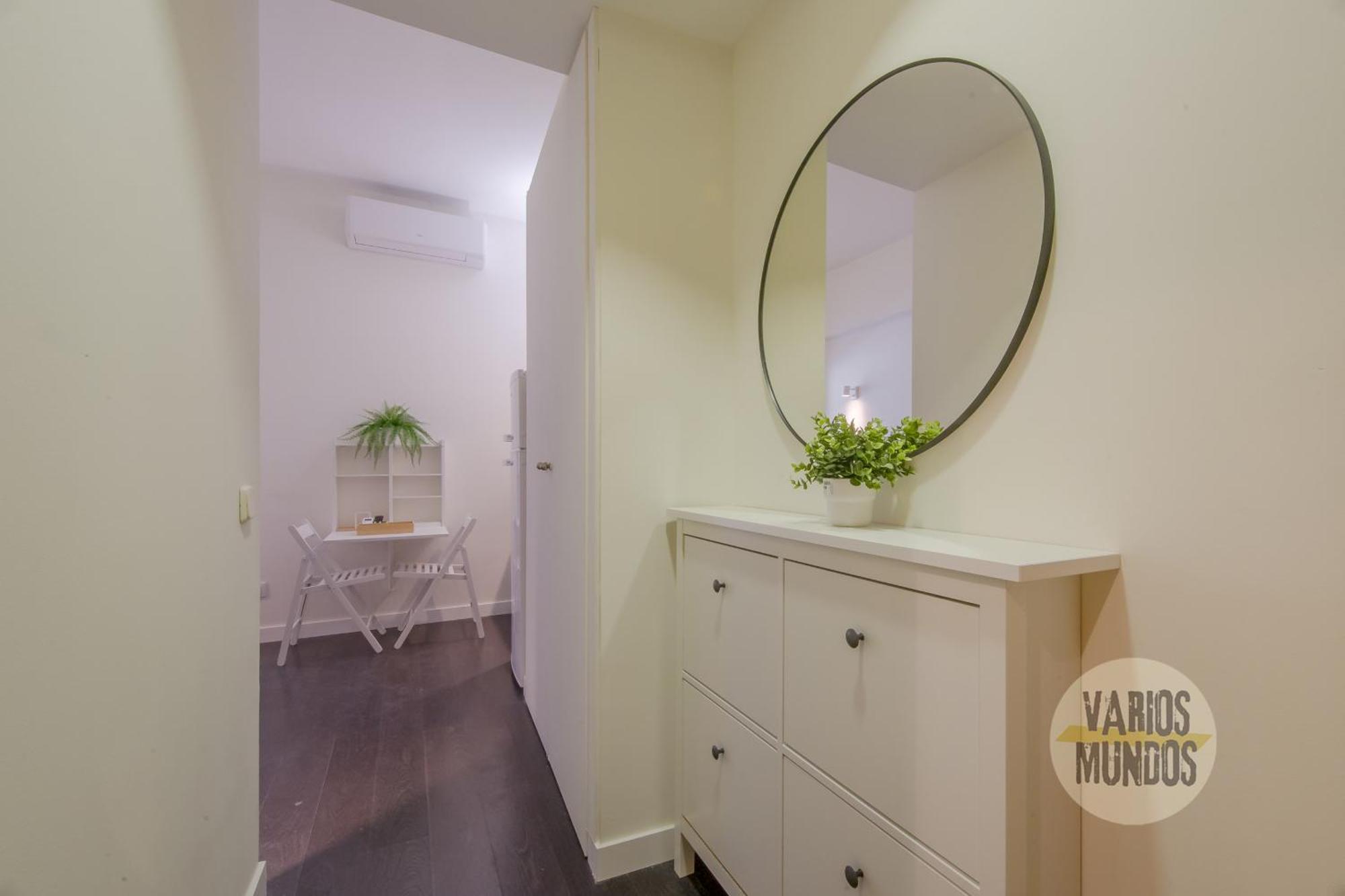 Confortable Apt Para 3 Pax A 1 Min De Gran Via Madrid Ngoại thất bức ảnh